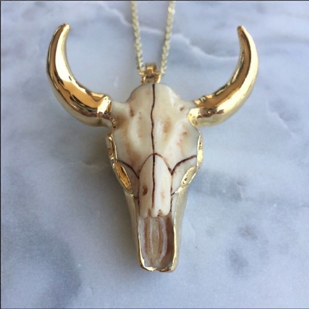 Cattle Head Pendant with Necklace